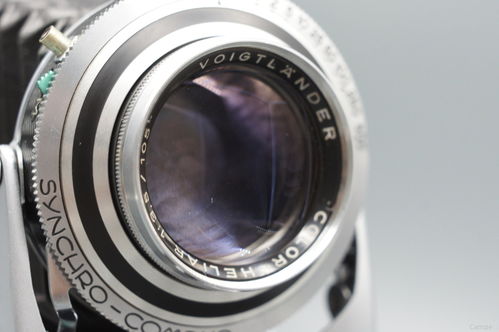 深夜品鑒 尋覓經(jīng)典 福倫達(dá)Bessa II Heliar鏡頭相機(jī)